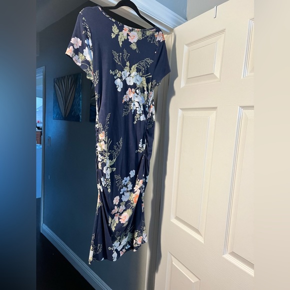 Flattering summer maternity dress - Picture 2 of 3